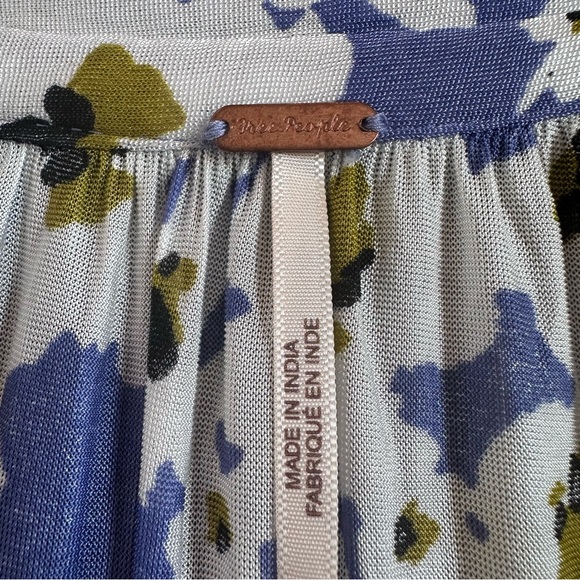 Free People White Blue Love Letter Tunic Bohemian Floral Size Medium - Picture 4 of 15